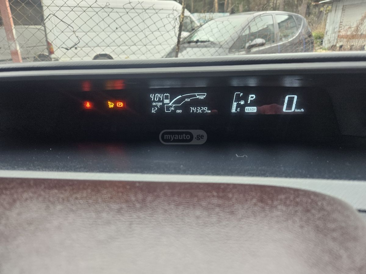 Toyota Aqua - фото 15