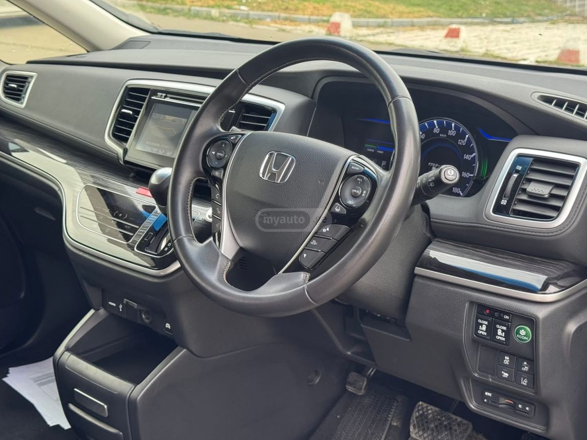 Honda Odyssey - фото 8