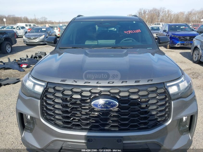 Ford Explorer ST-LINE 2025 — миниатюра 13