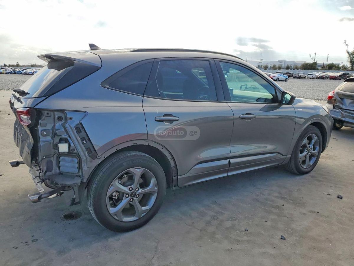 Ford ST-Line 4dr Front-Wheel Drive — миниатюра 3