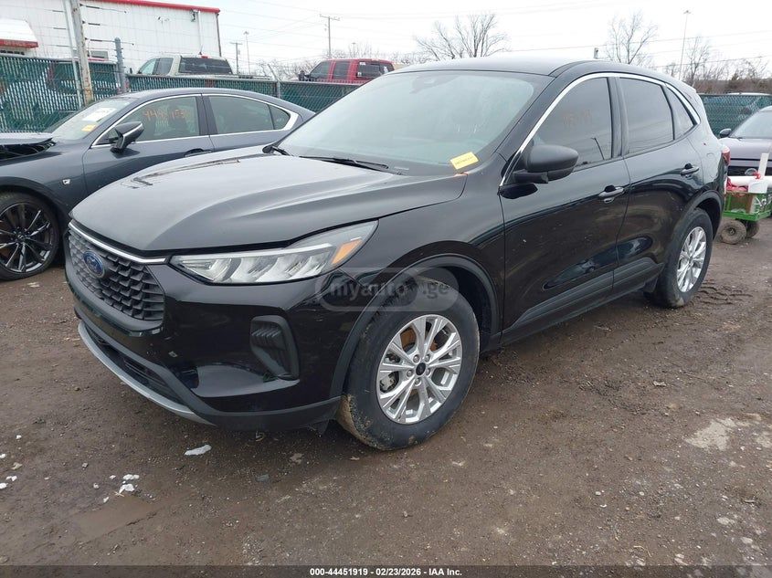 Ford Escape - фото 2