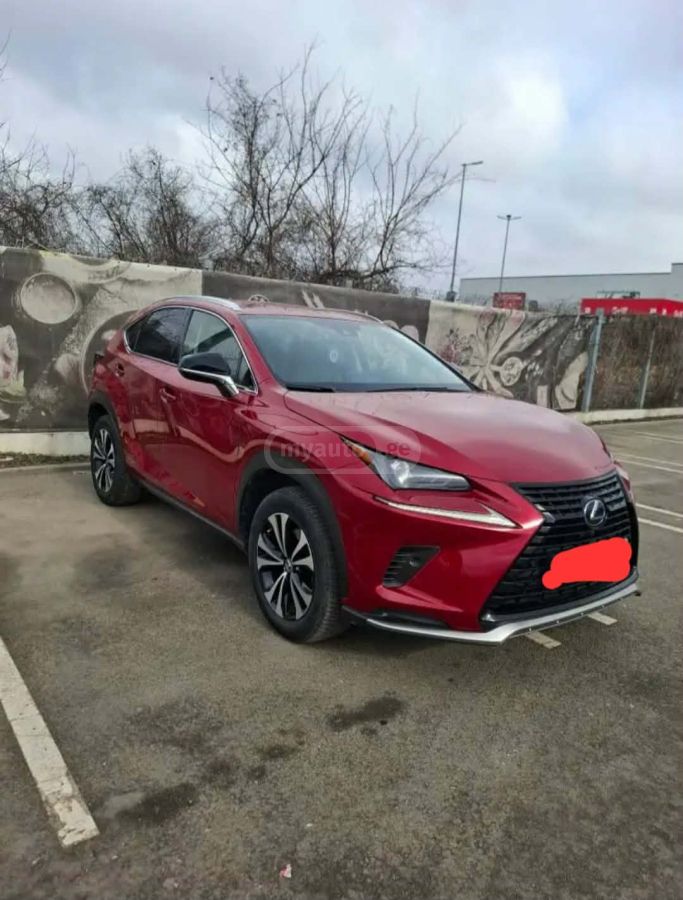 Lexus NX 300 - фото 1