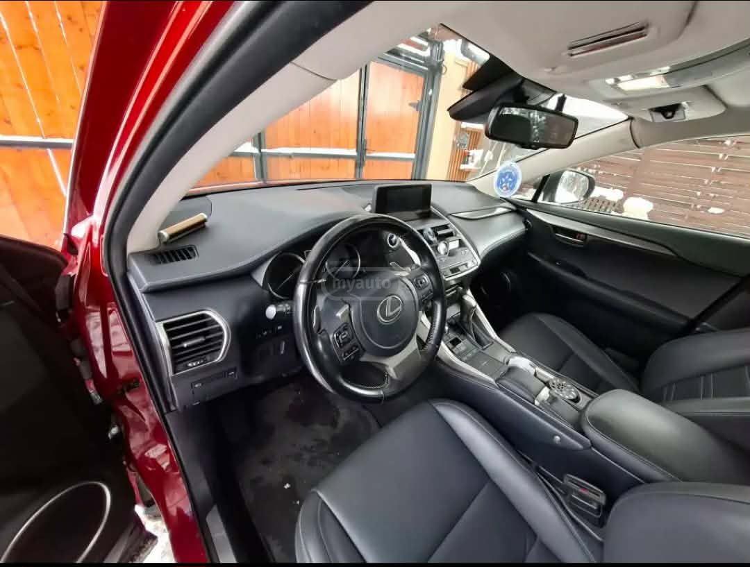 Lexus NX 300 - фото 10