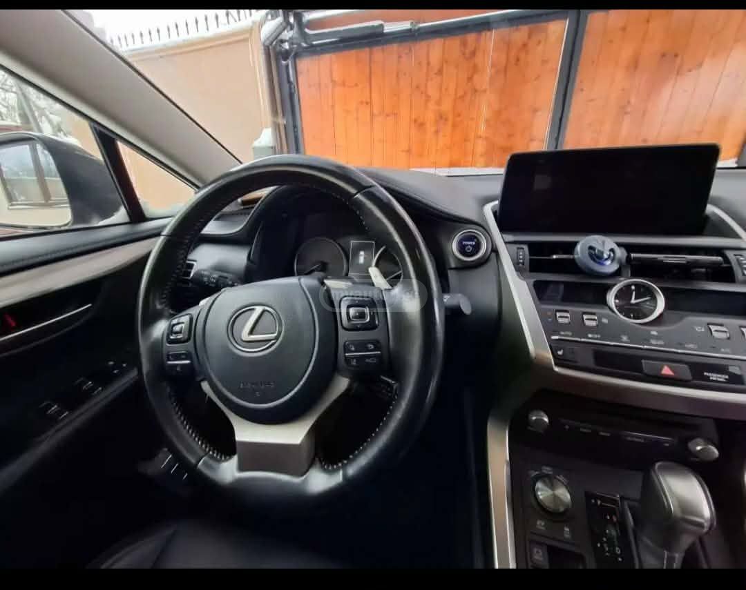 Lexus NX 300 - фото 3