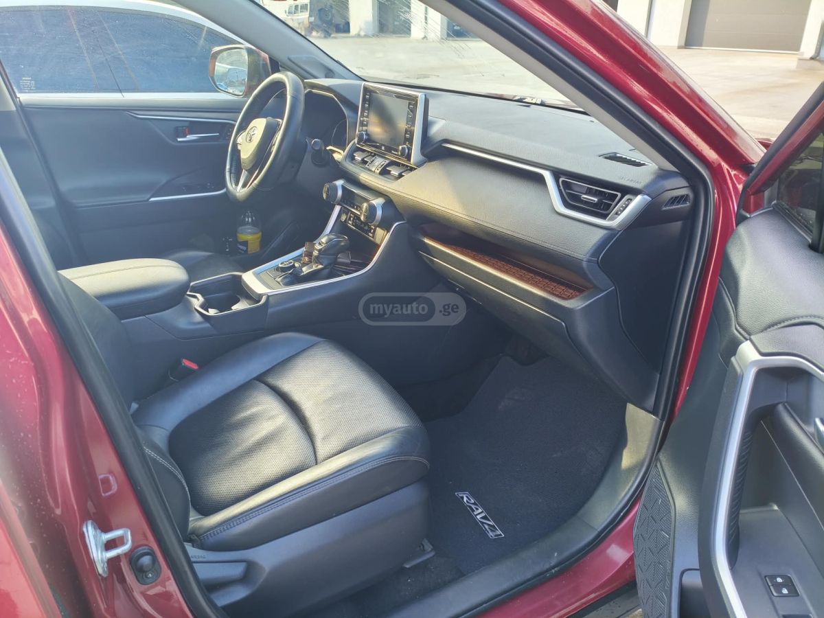 Toyota RAV 4 - фото 8