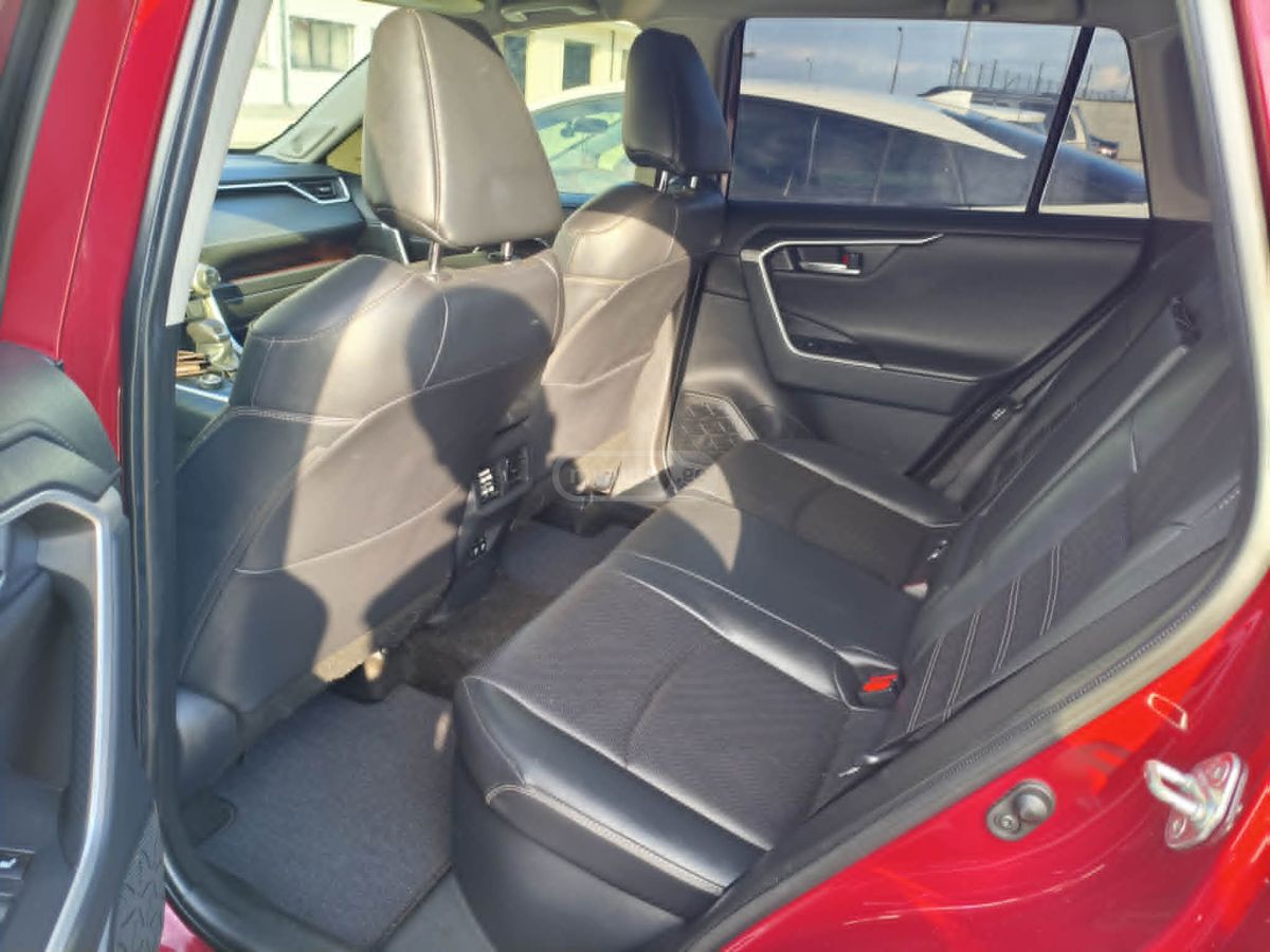 Toyota RAV 4 - фото 9