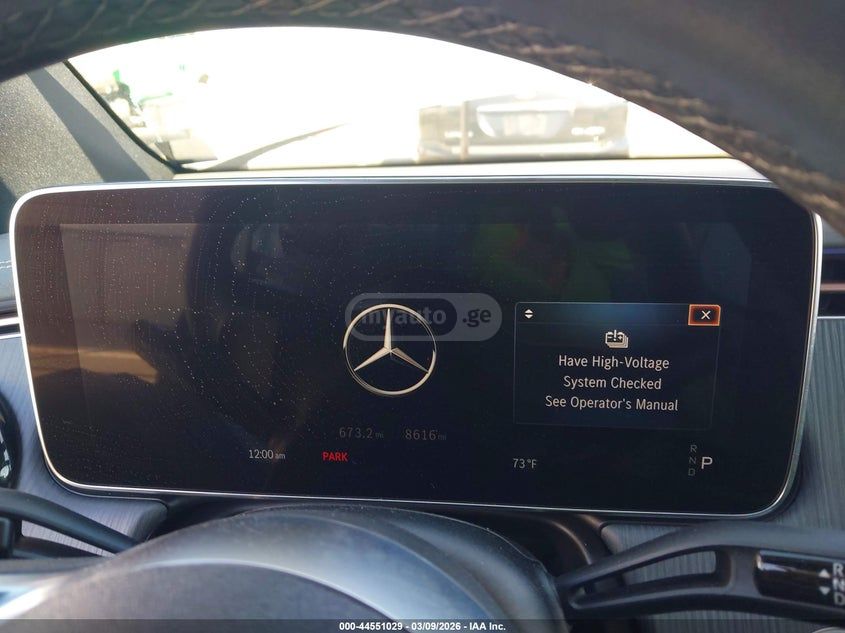 Mercedes-Benz EQE SUV 350 - фото 13