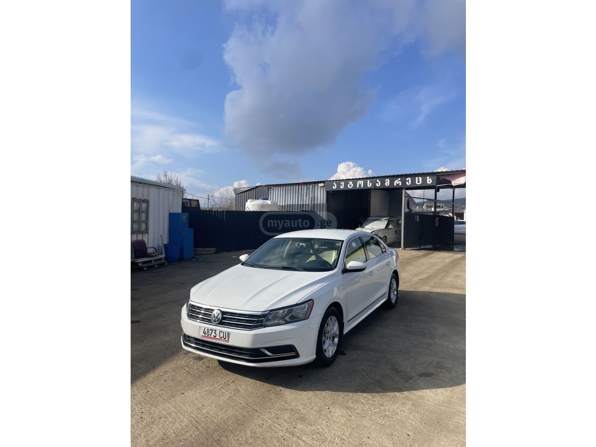 Volkswagen Passat - фото 2