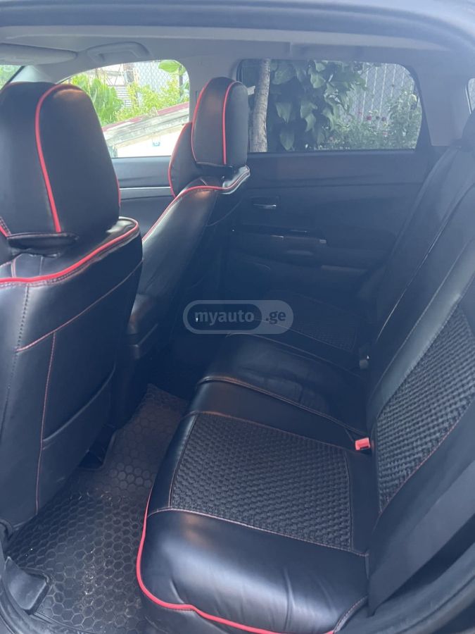 Mitsubishi Outlander Sport - фото 6