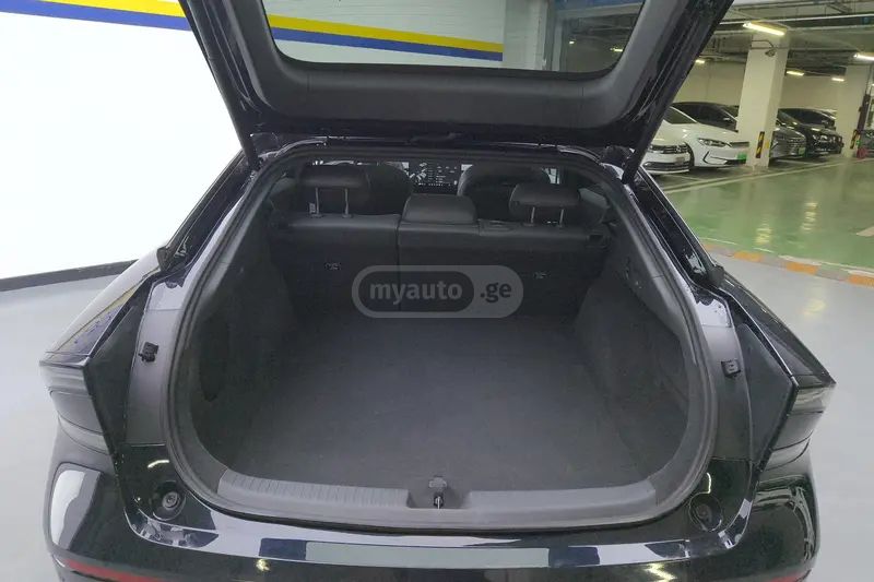 XPeng P7 2024 — миниатюра 10