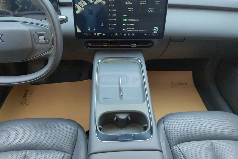 XPeng P7 2024 — миниатюра 7