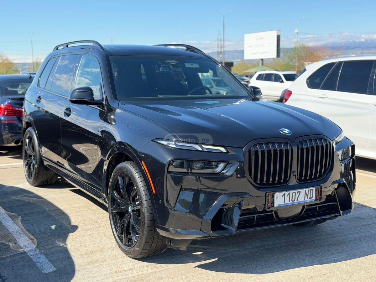 BMW X7 - фото 2
