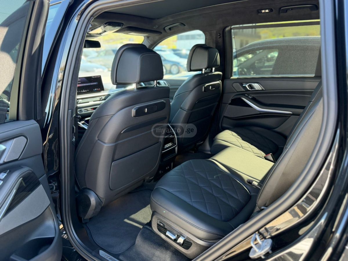 BMW X7 - фото 7