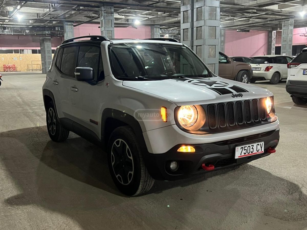 Jeep Renegade - фото 2