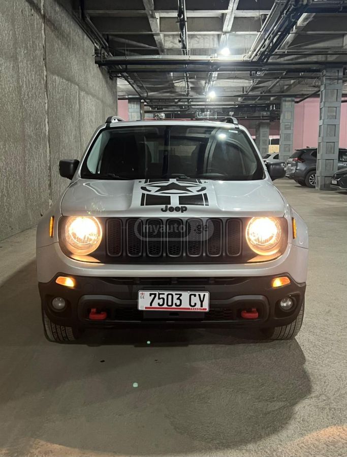 Jeep Renegade - фото 3