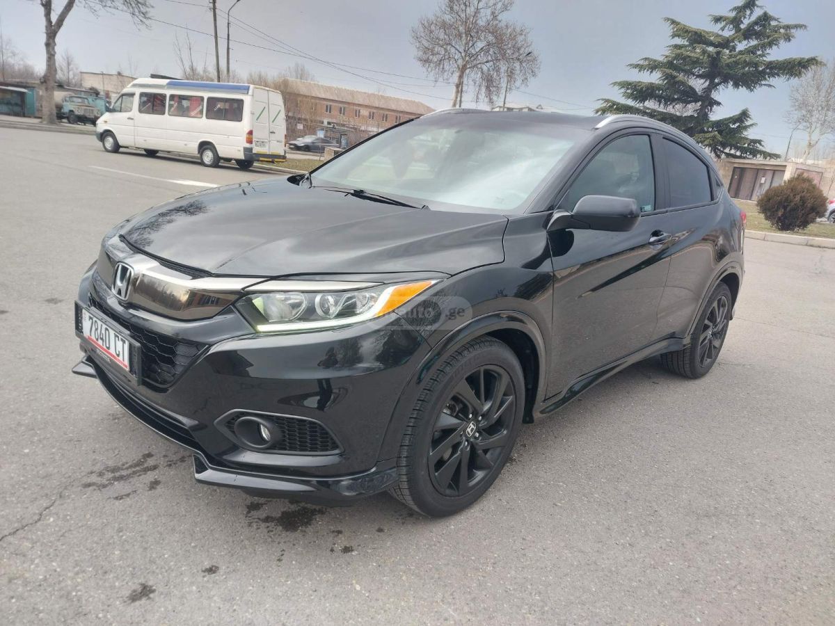 Honda HR-V - фото 1