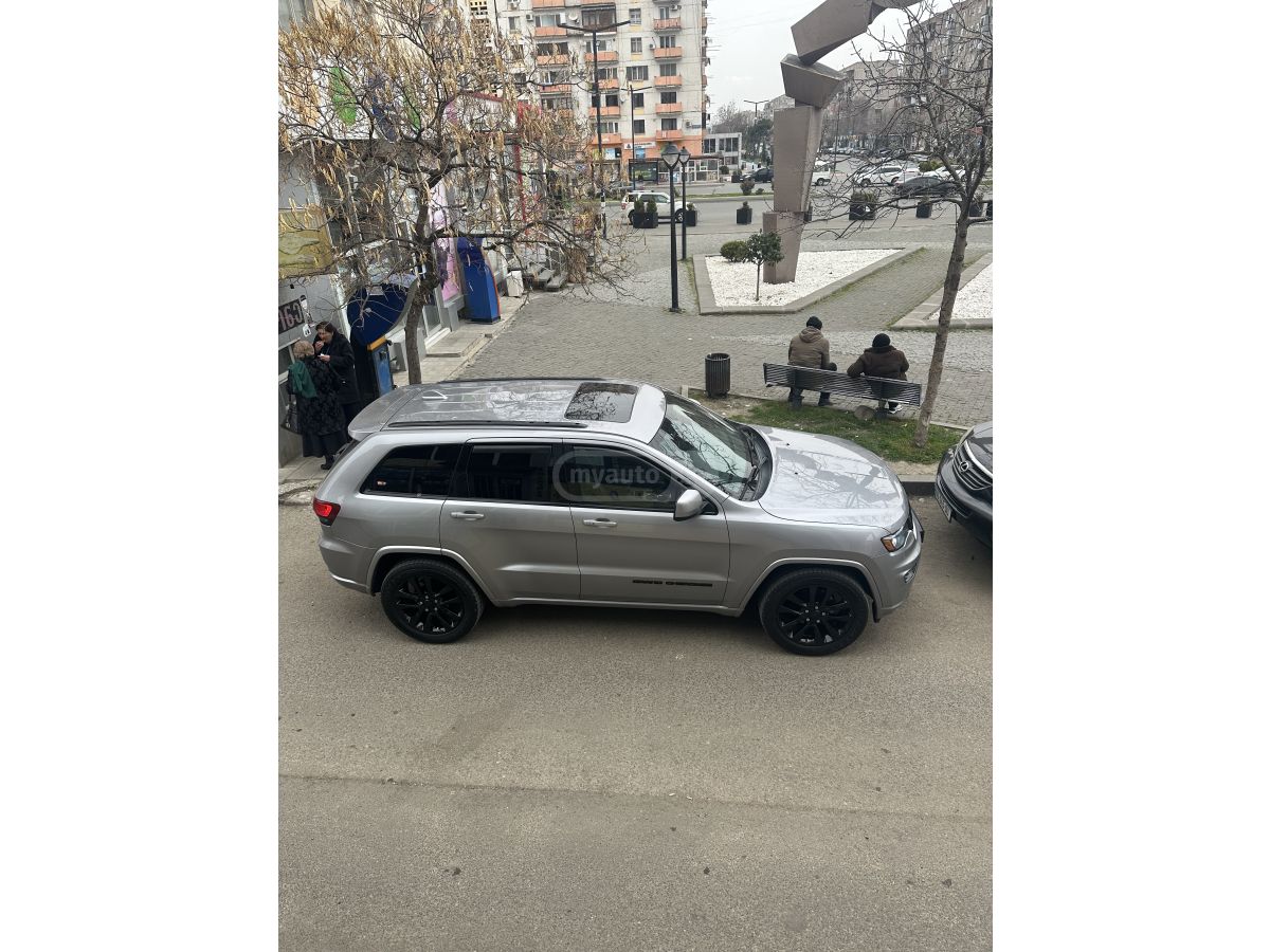 Jeep Grand Cherokee - фото 10