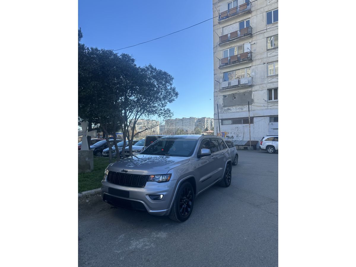 Jeep Grand Cherokee - фото 14