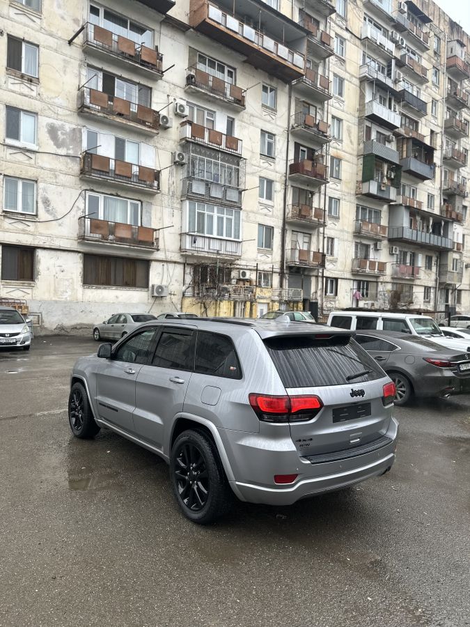 Jeep Grand Cherokee - фото 6