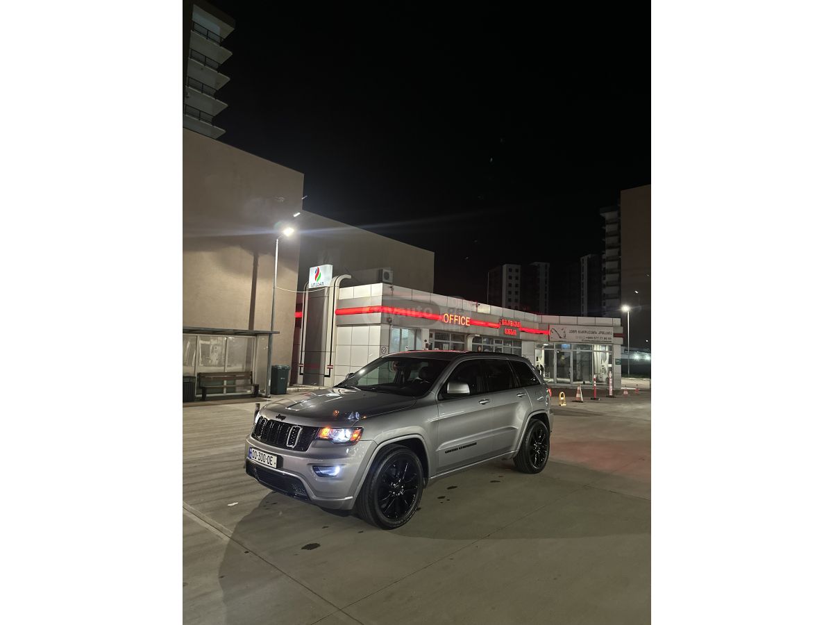 Jeep Grand Cherokee - фото 7