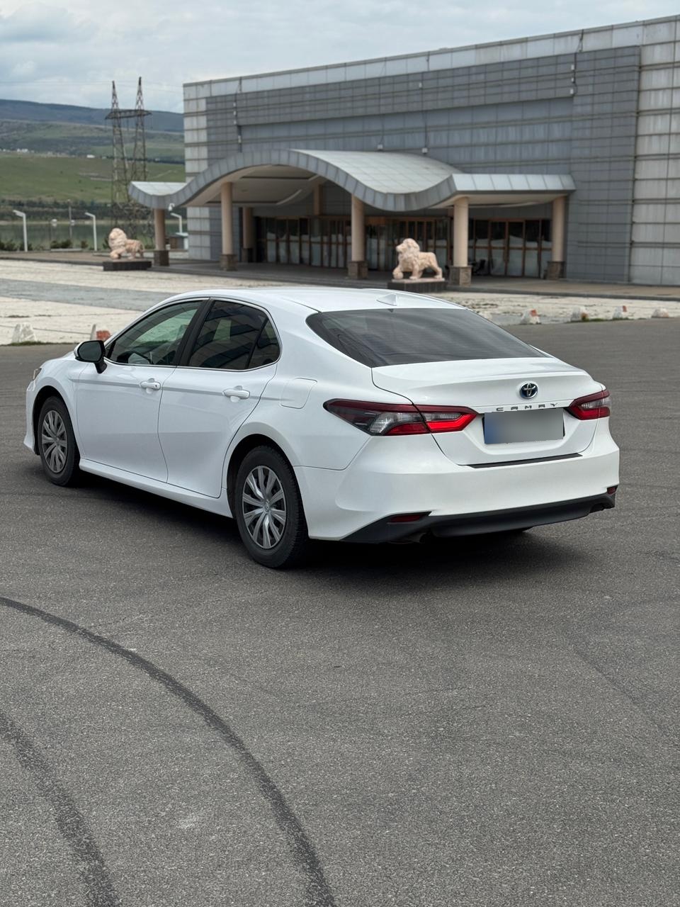 Toyota Camry - фото 5