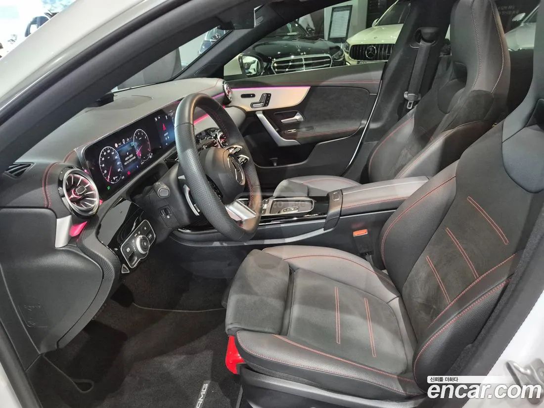 Mercedes-Benz CLA 35 AMG 2025 — миниатюра 10