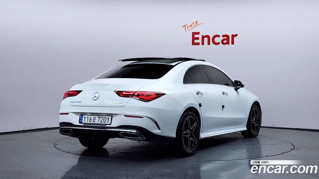 Mercedes-Benz CLA 35 AMG 2023 — миниатюра 2