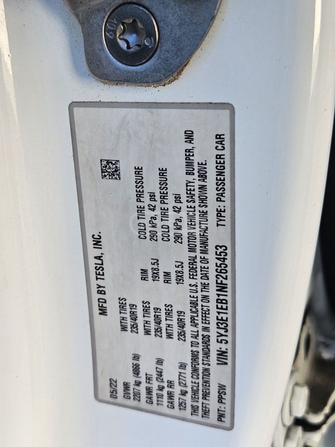 Tesla Model 3 - фото 3