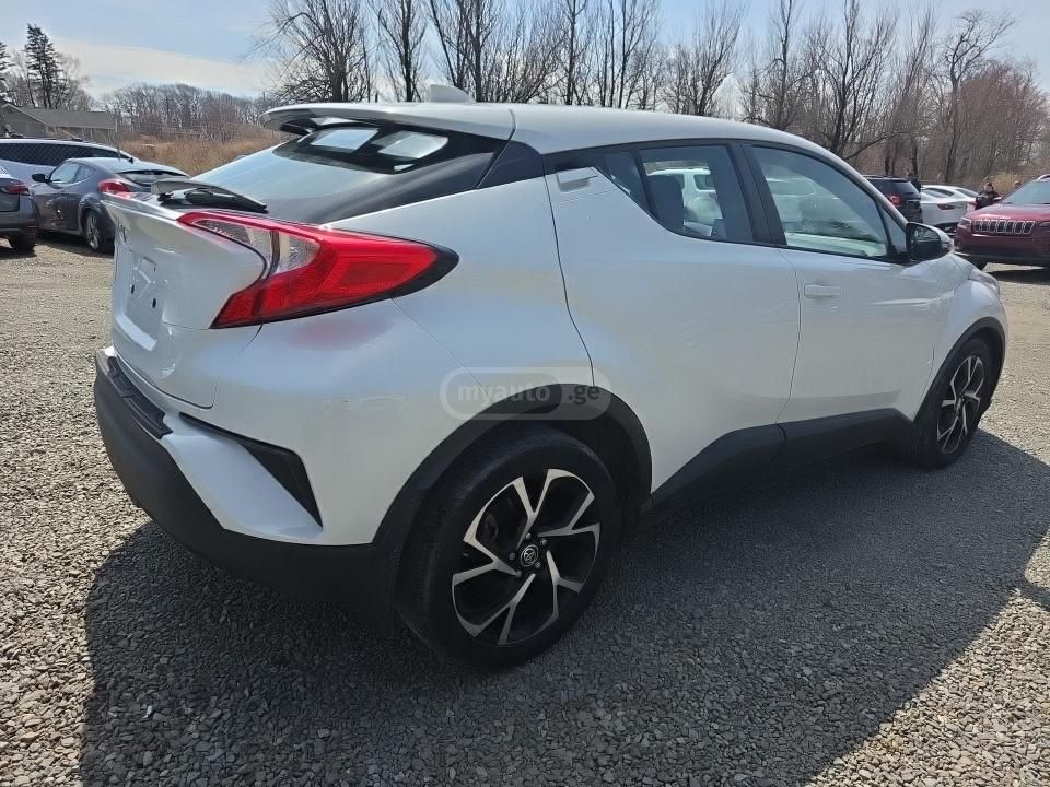 Toyota CHR - фото 4