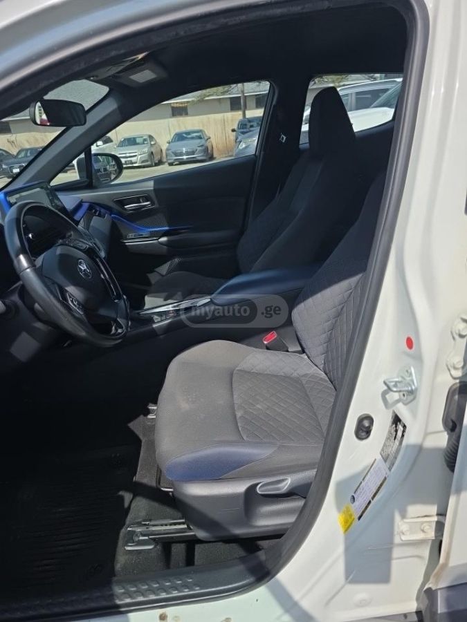 Toyota CHR - фото 5