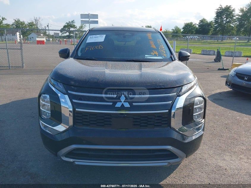 Mitsubishi Outlander 2025 — миниатюра 10