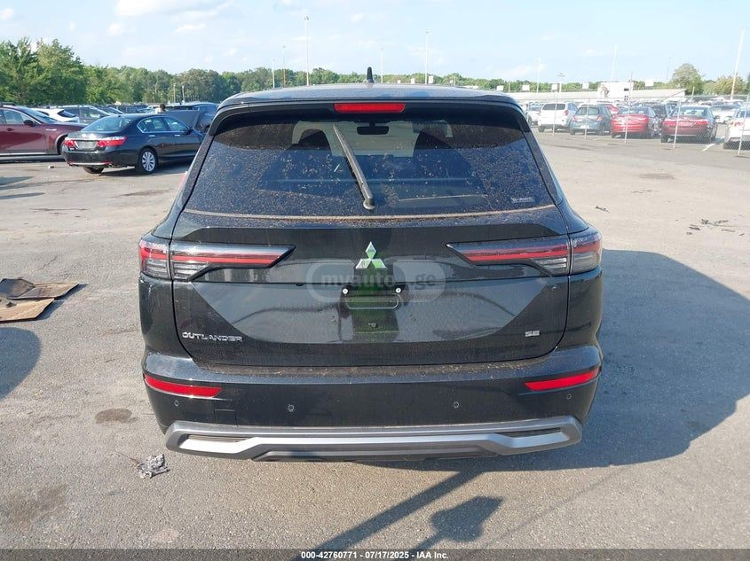 Mitsubishi Outlander 2025 — миниатюра 14