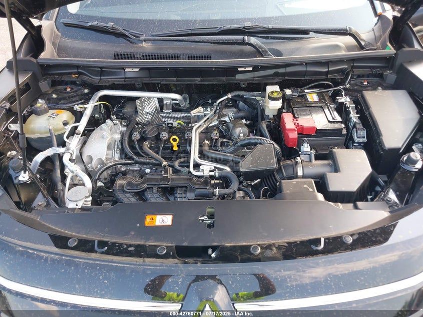 Mitsubishi Outlander 2025 — миниатюра 9