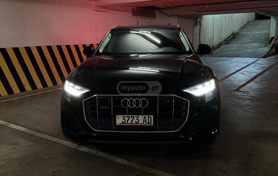 Audi Q8 - фото 2