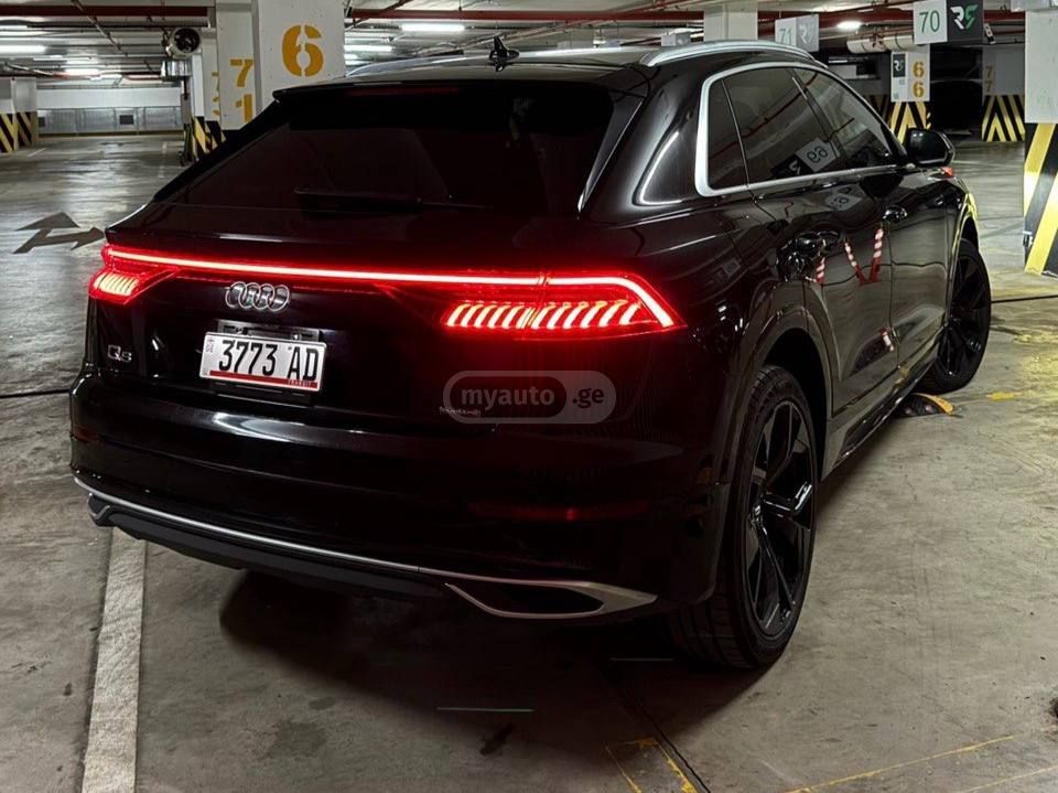 Audi Q8 - фото 5