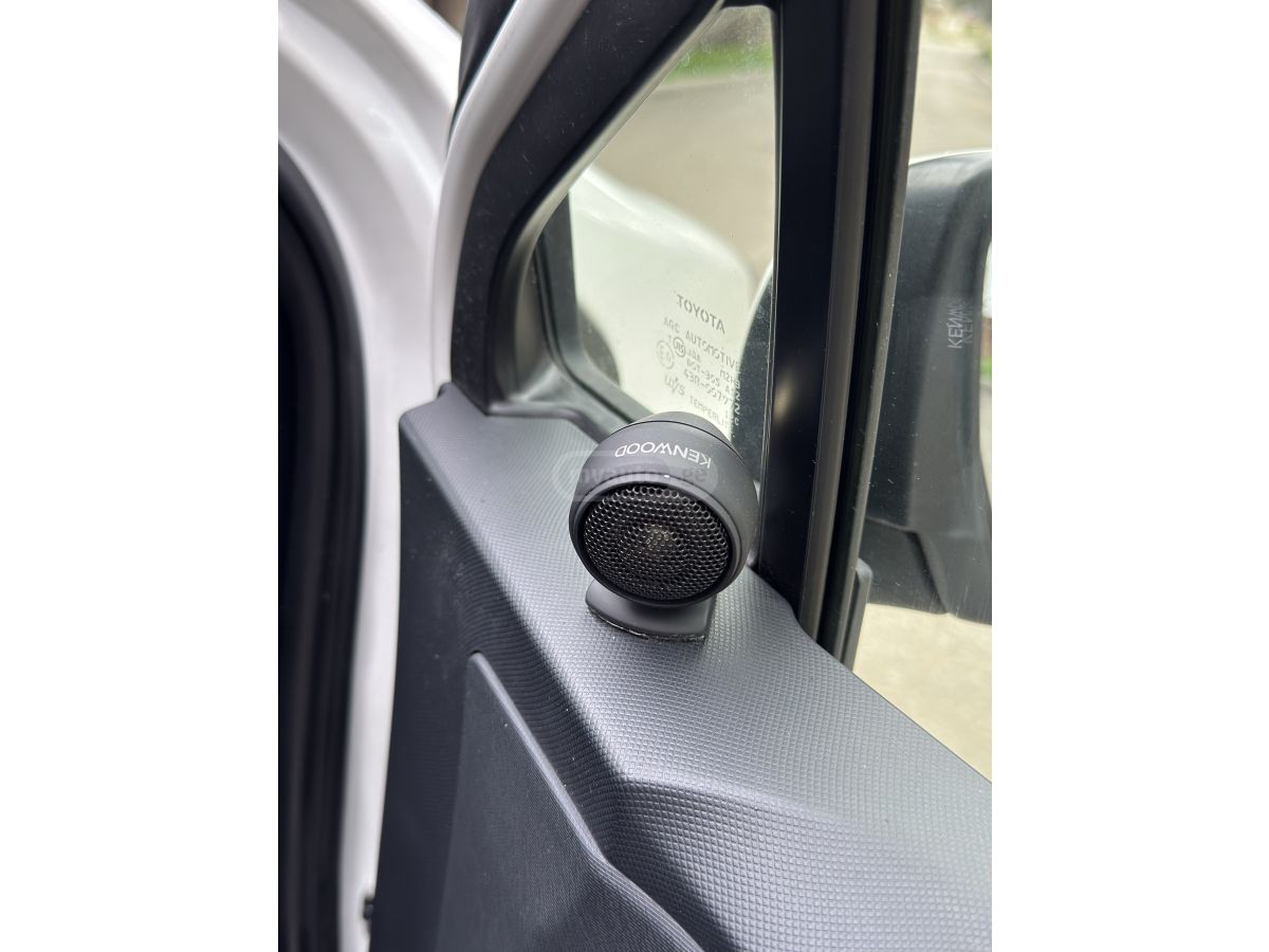 Toyota Aqua - фото 10