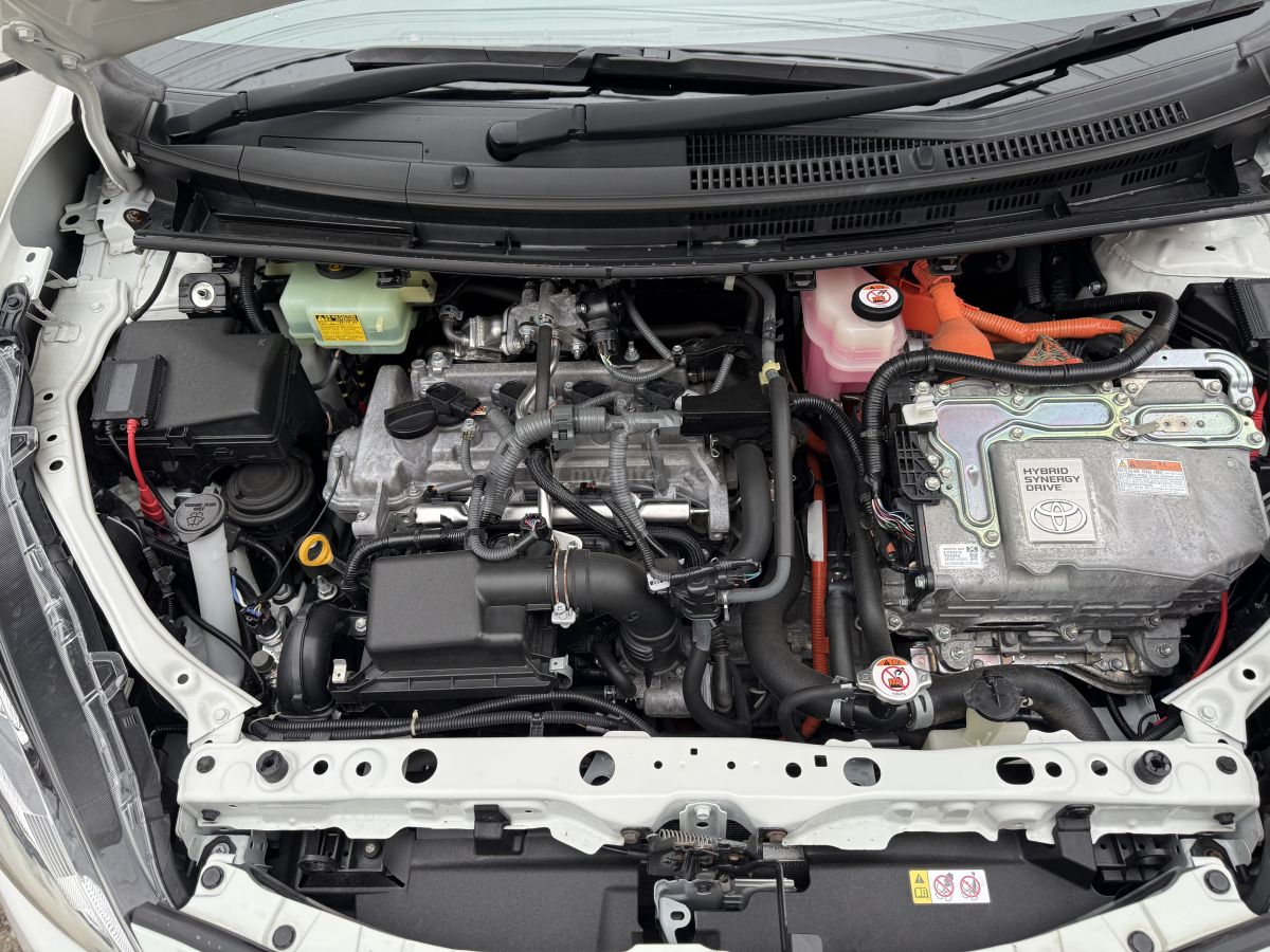 Toyota Aqua - фото 11