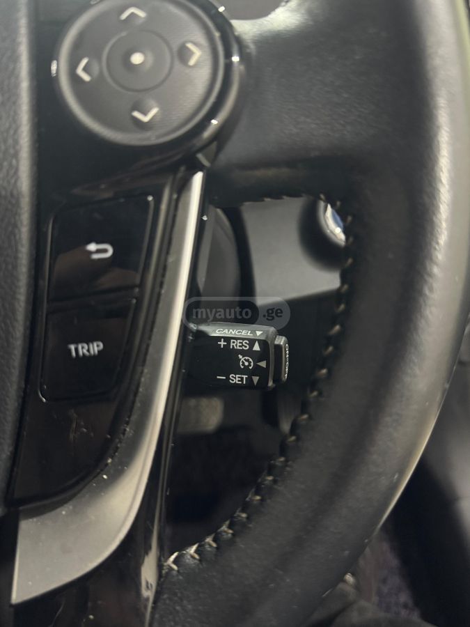 Toyota Aqua - фото 13