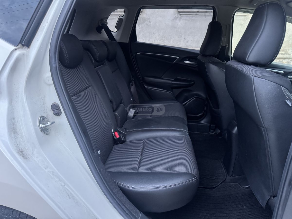 Honda FIT - фото 15