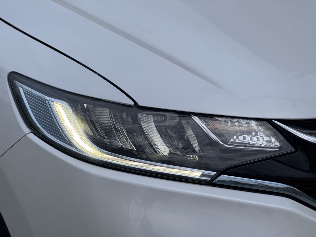 Honda FIT - фото 7