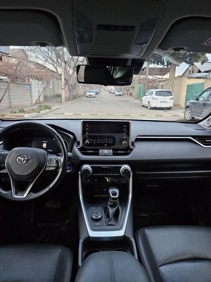 Toyota RAV 4 - фото 13