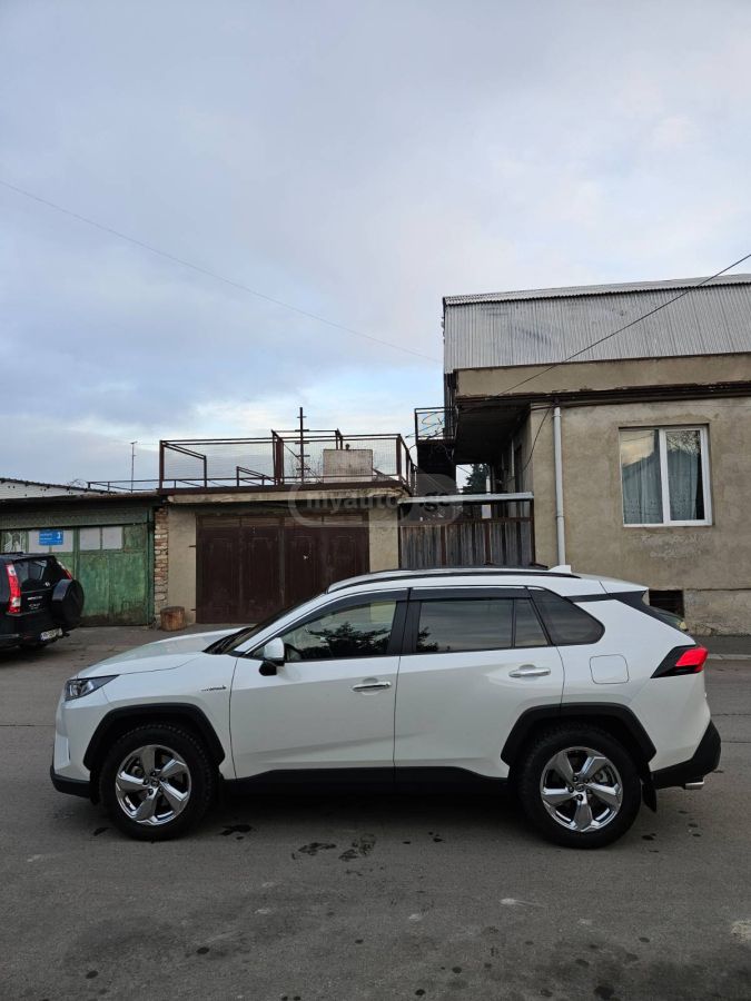 Toyota RAV 4 - фото 7