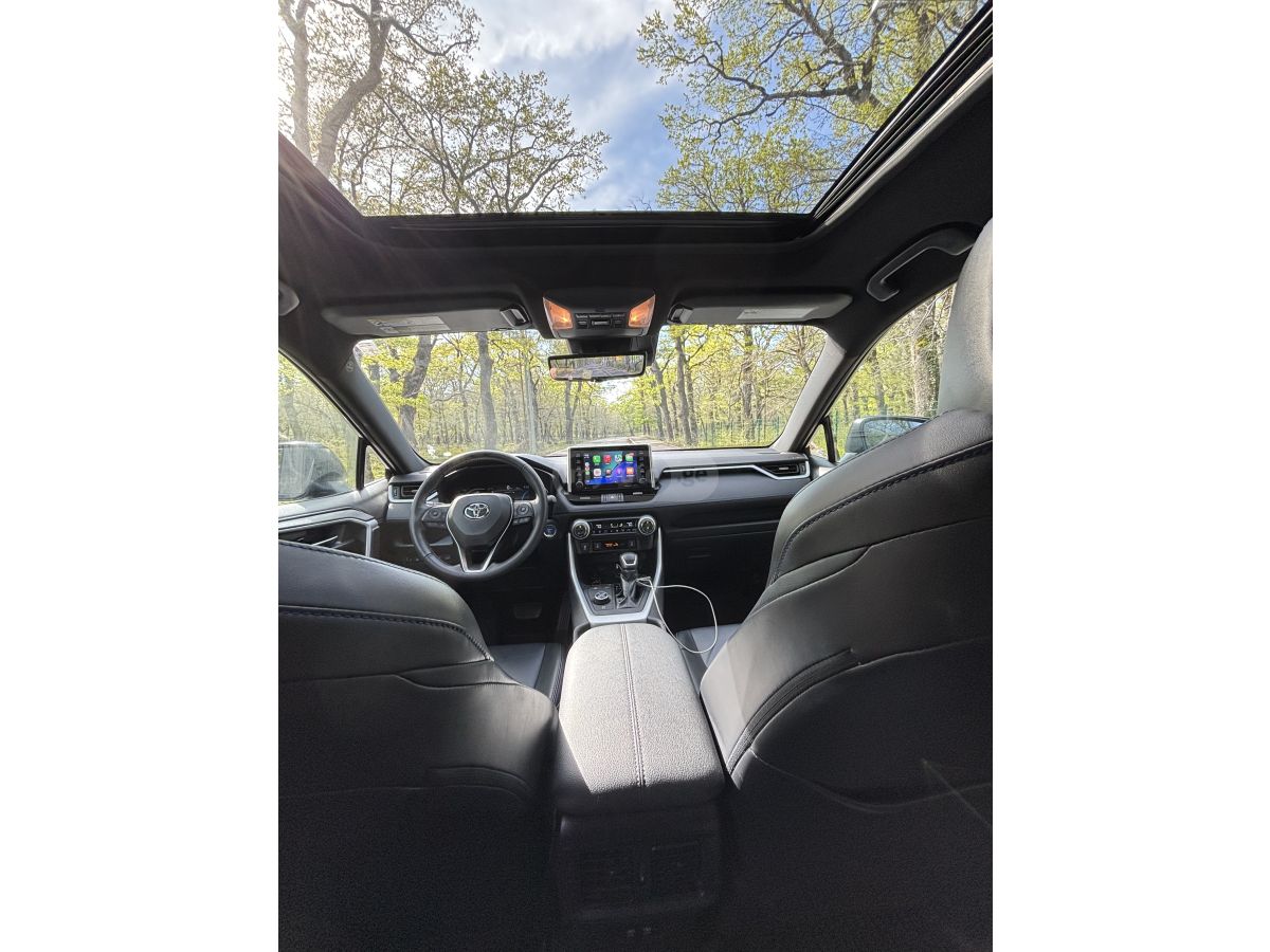 Toyota RAV 4 - фото 4