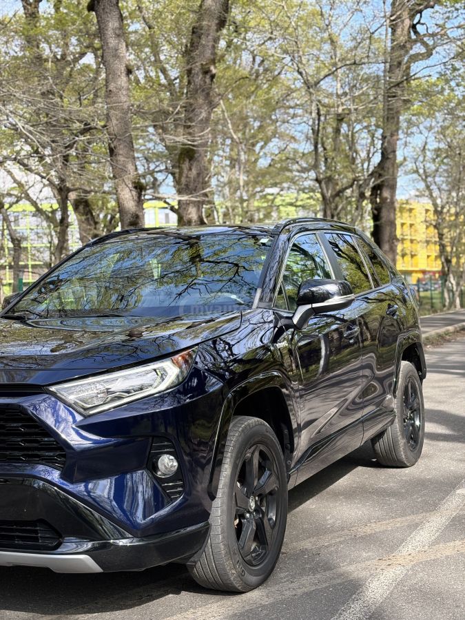 Toyota RAV 4 - фото 7