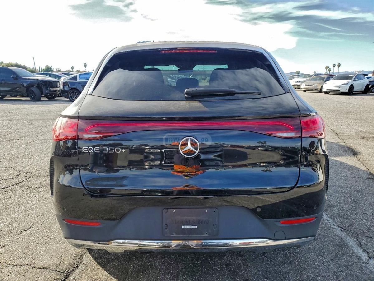 Mercedes-Benz EQE 350 - фото 5