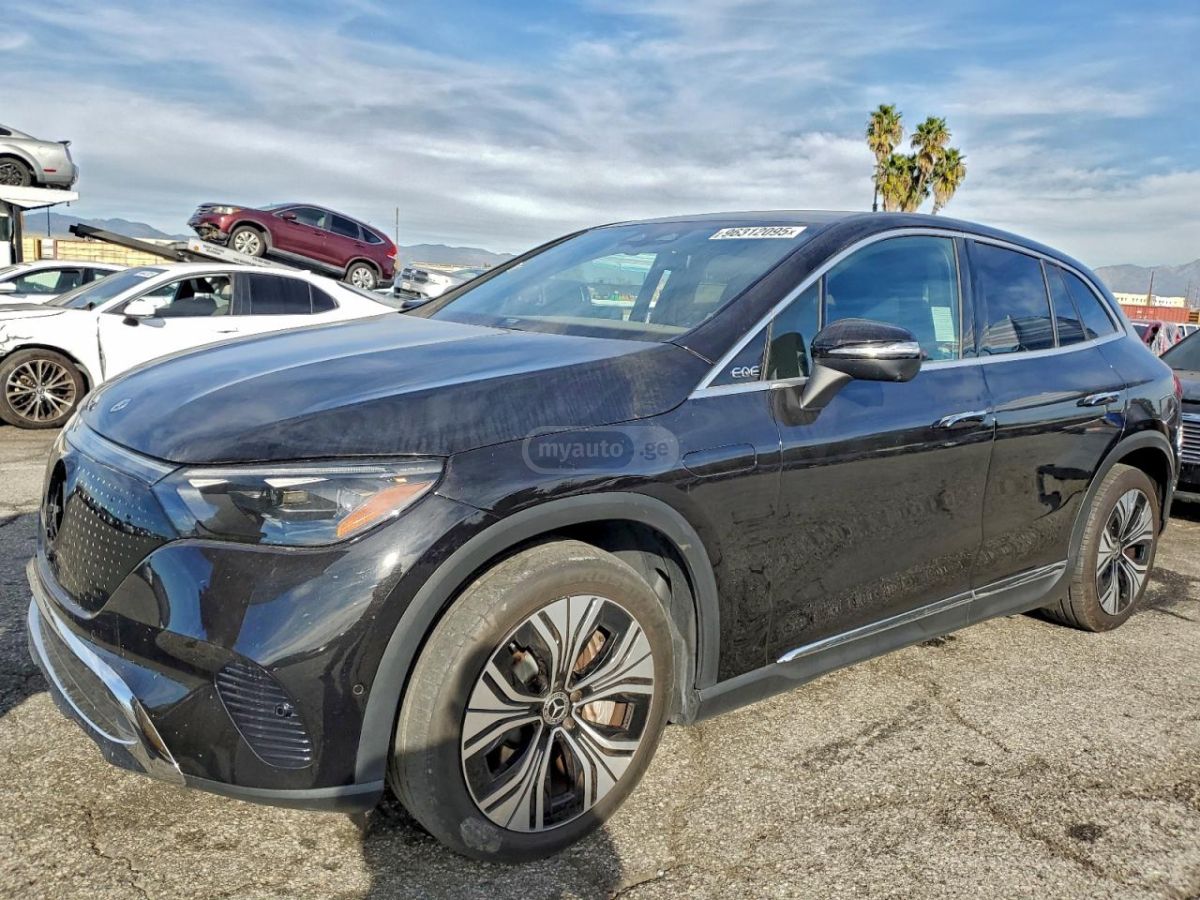 Mercedes-Benz EQE 350 - фото 6