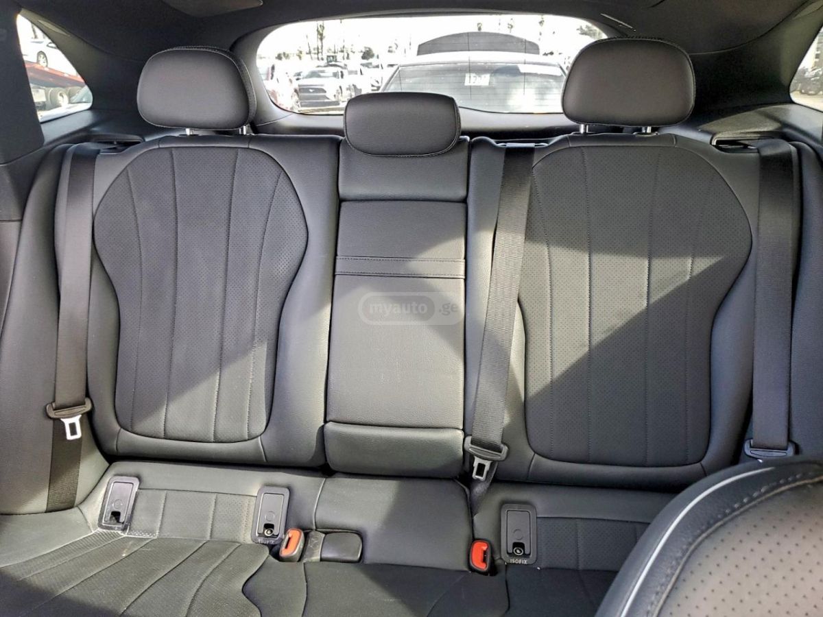 Mercedes-Benz EQE 350 - фото 7