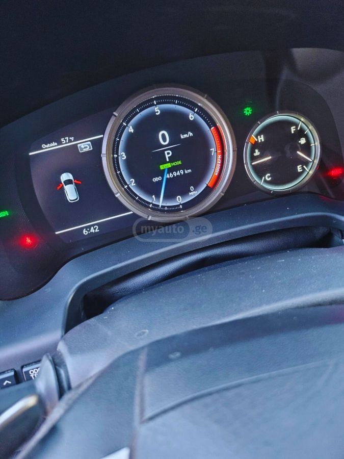 Lexus F SPORT Appearance 4dr All-Whe — миниатюра 4