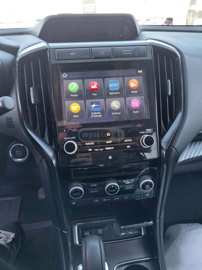 Subaru Limited All-Wheel Drive CVT — миниатюра 7