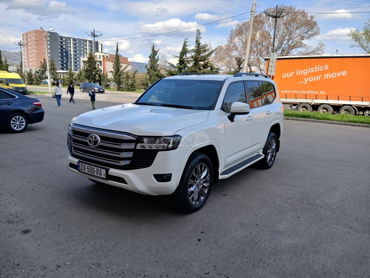 Toyota Land Cruiser - фото 1